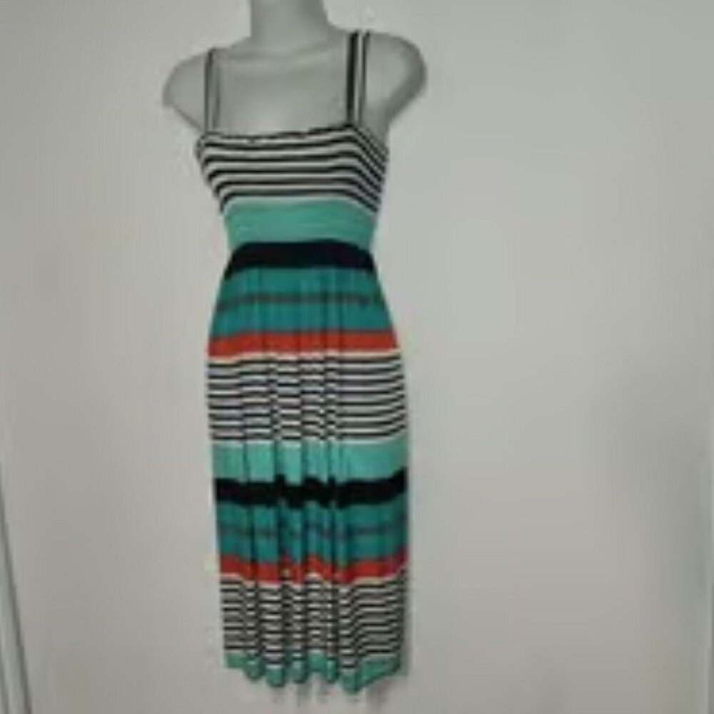 Romantic Sini ***stylish sleeveless dress in size XL